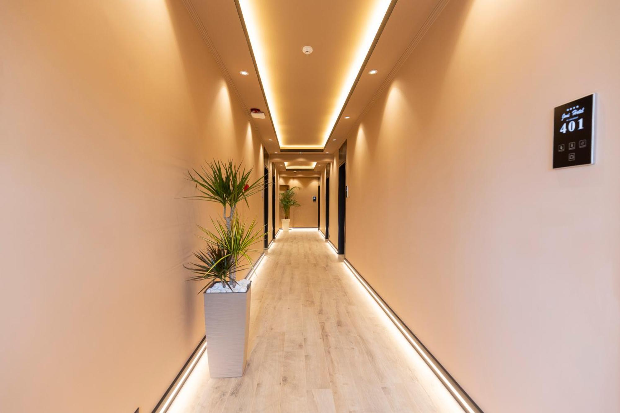 Hotell Joni 4*